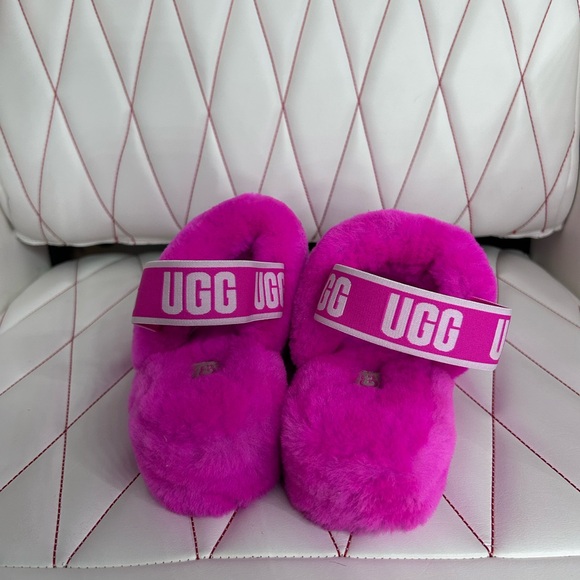 UGG Oh Yeah slides - Picture 2 of 5